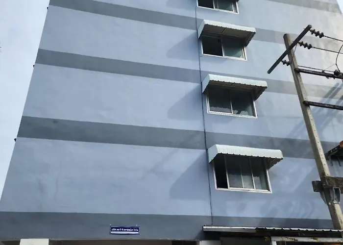 707-stp Homely Free Wi-fi And Near Bts Apartment